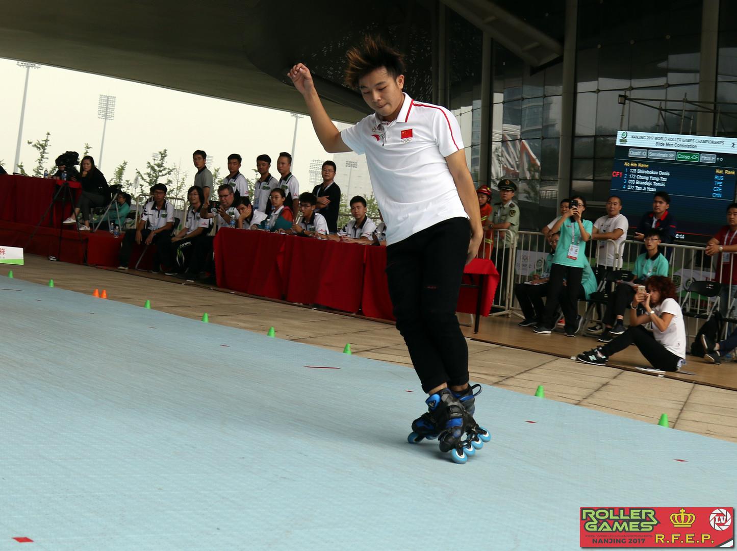 Luis Velasco WRG 2017 Freestyle Classic Slalom Jump Slides